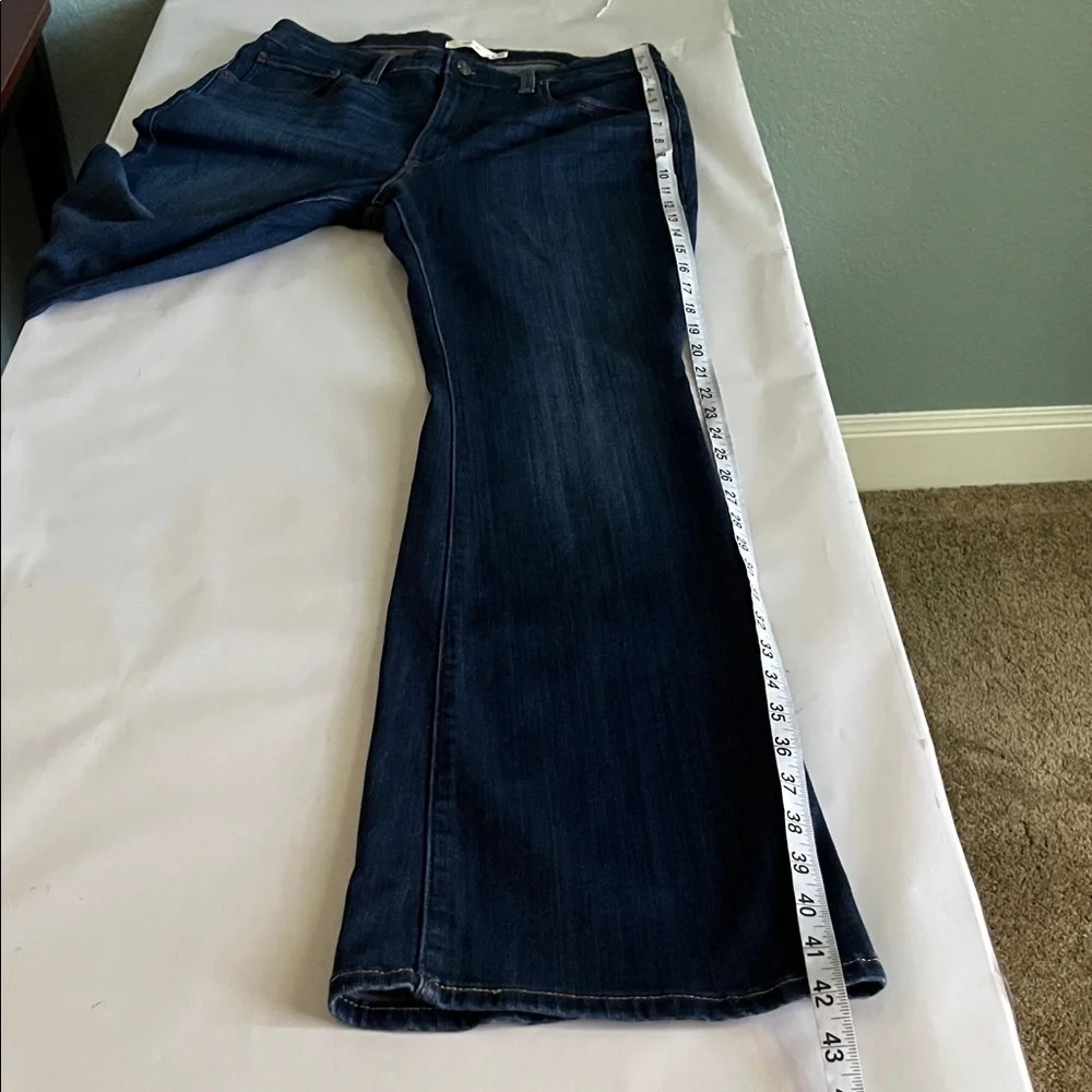 Levi’s 726 Flare High Rise Size 33